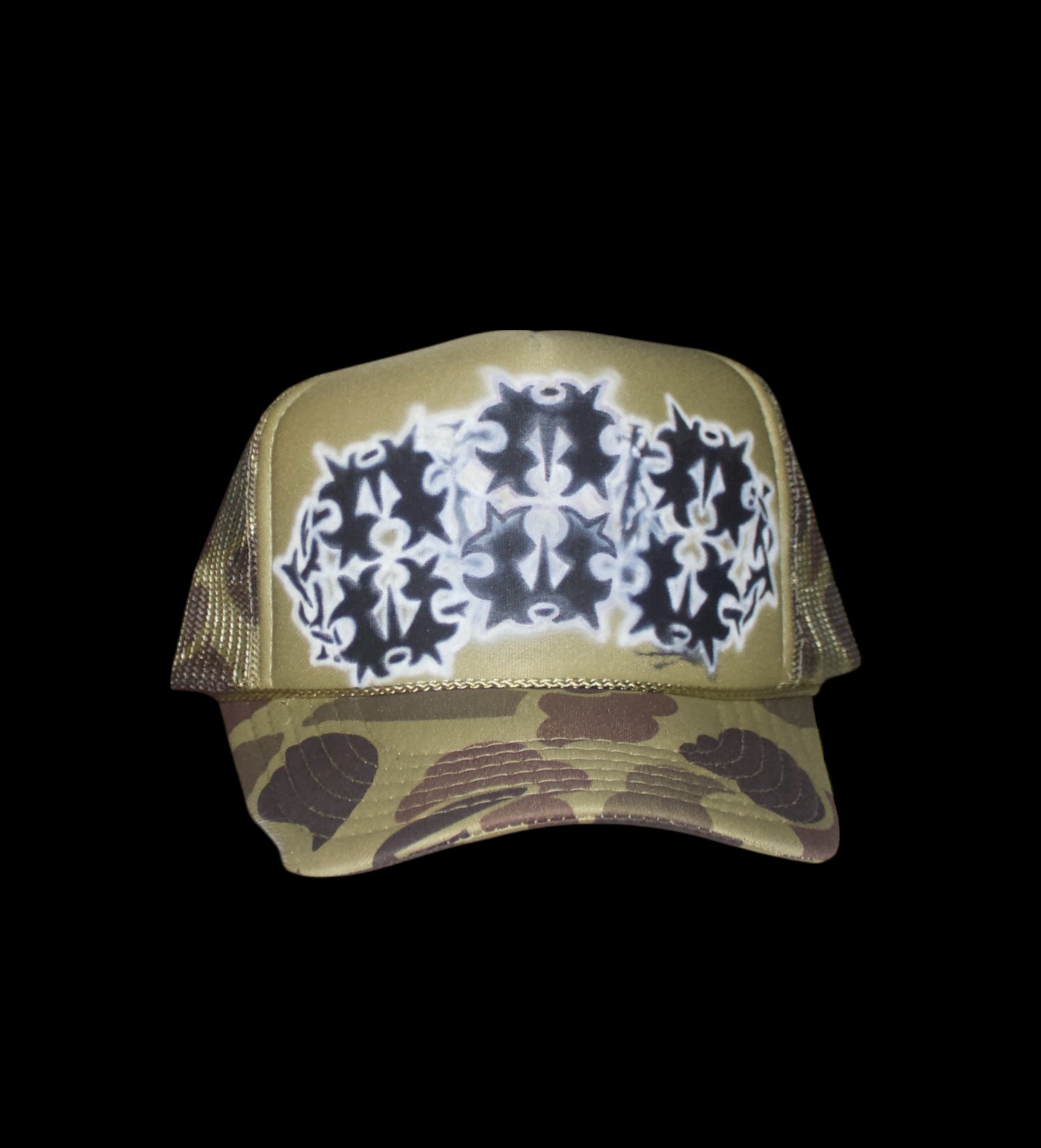 “Crown of thorns” camo trucker hat